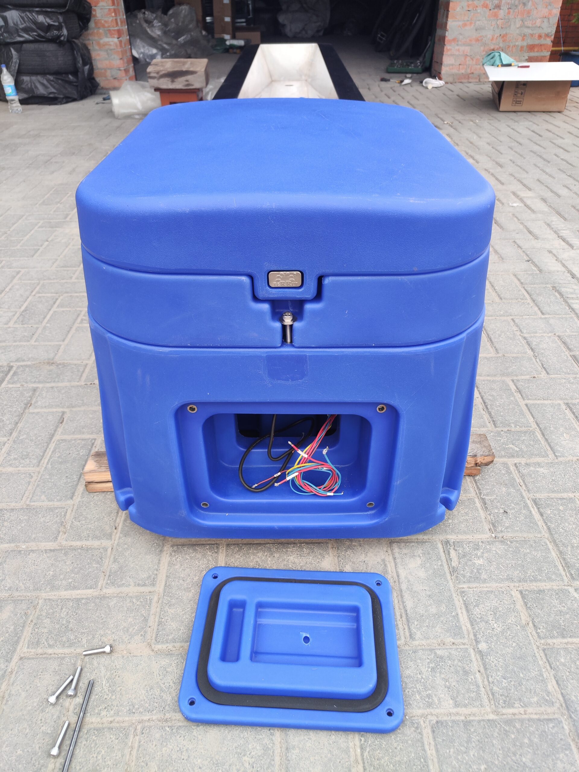 Поилка 4 м открытая (с подогревом) TPT440SSDHT